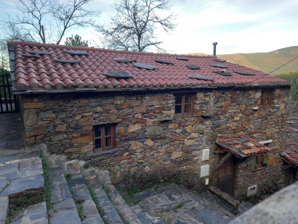 Casa Da Esperanca Lousa (Central Portugal)
